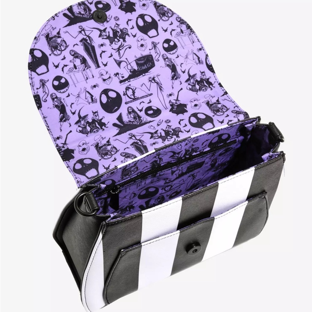 Hot Topic Loungefly Nightmare Before Christmas Striped Crossbody and Wallet - Picture 5 of 9